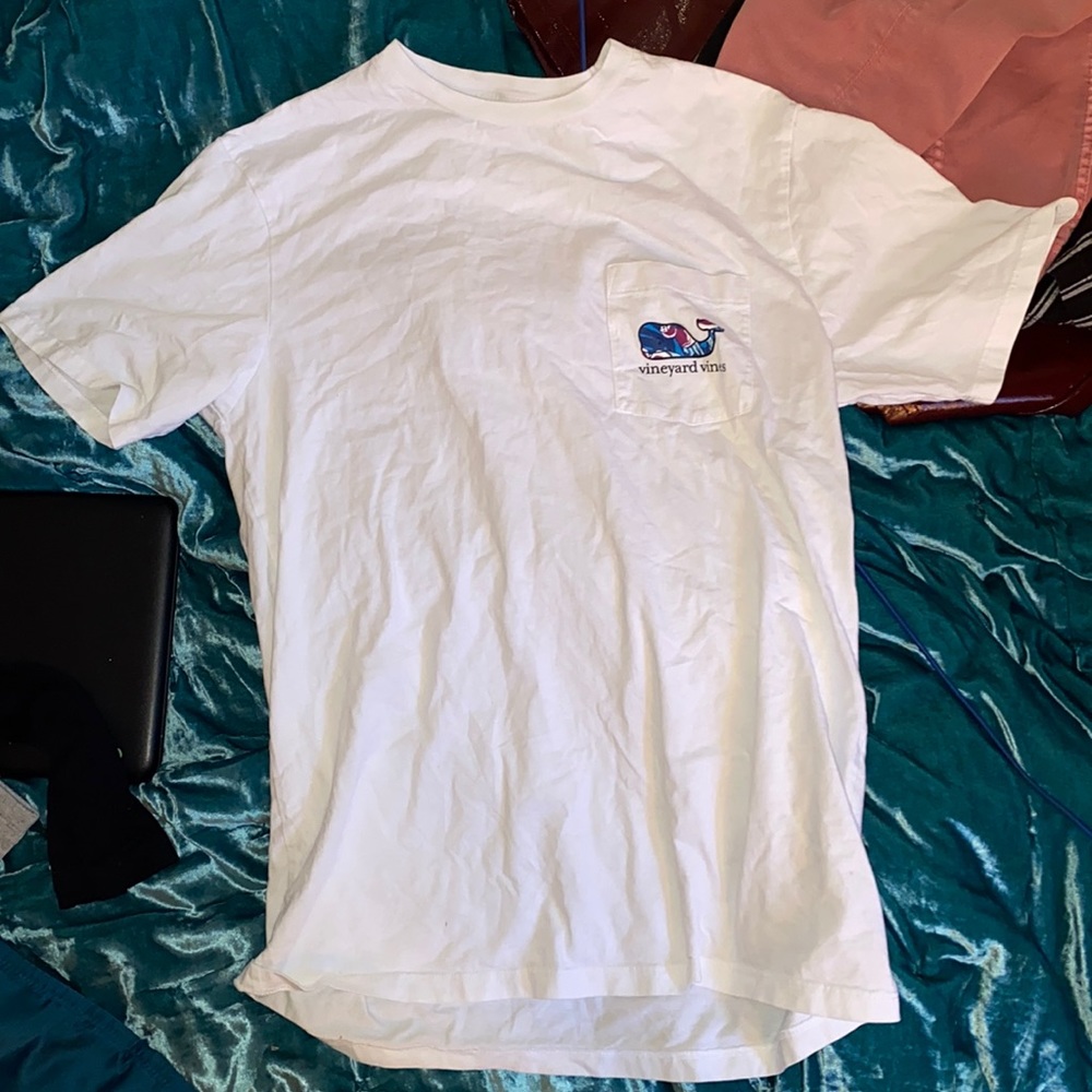 vineyard vines tshirt